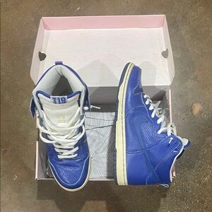 Nike T19 dunk high sb 04 release